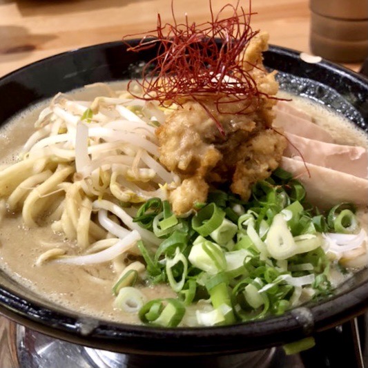 公益路美食 台中拉麵七麵鳥牡蠣拉麵